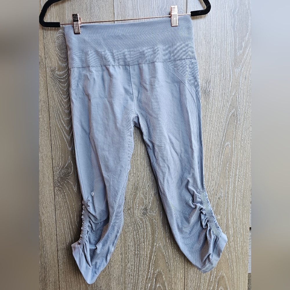 Lululemon Awakening Crop 17" 2017 - Picture 3 of 6